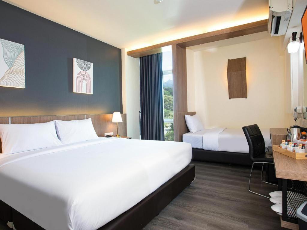 B2 Mae Sot Boutique & Budget Hotel Kültér fotó